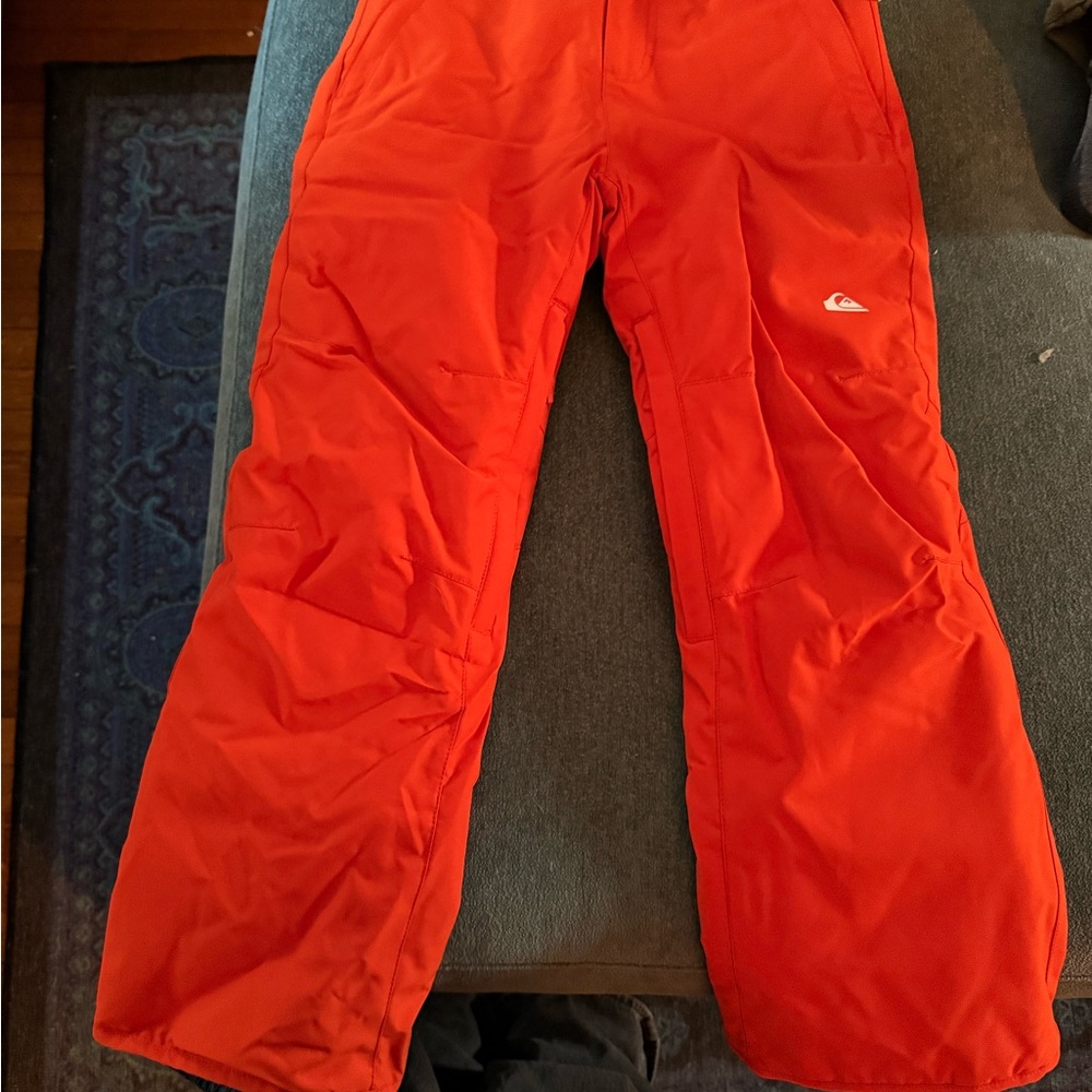 Quiksilver Vibrant Orange Snow Gear NWT size S/10 never worn Kids